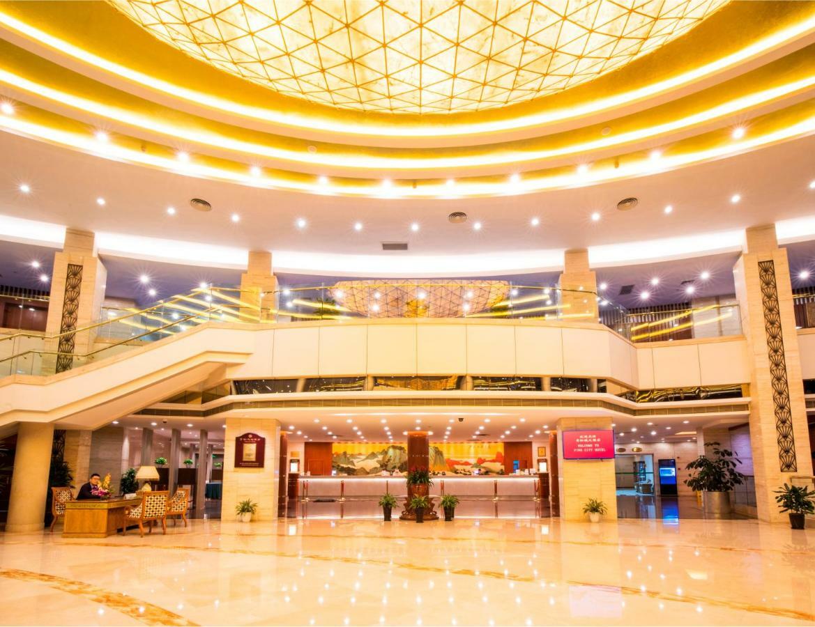Jin Jiang Pine City Hotel Šanghaj Exteriér fotografie