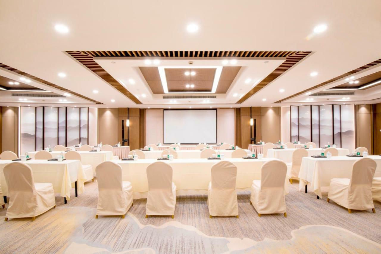 Jin Jiang Pine City Hotel Šanghaj Exteriér fotografie